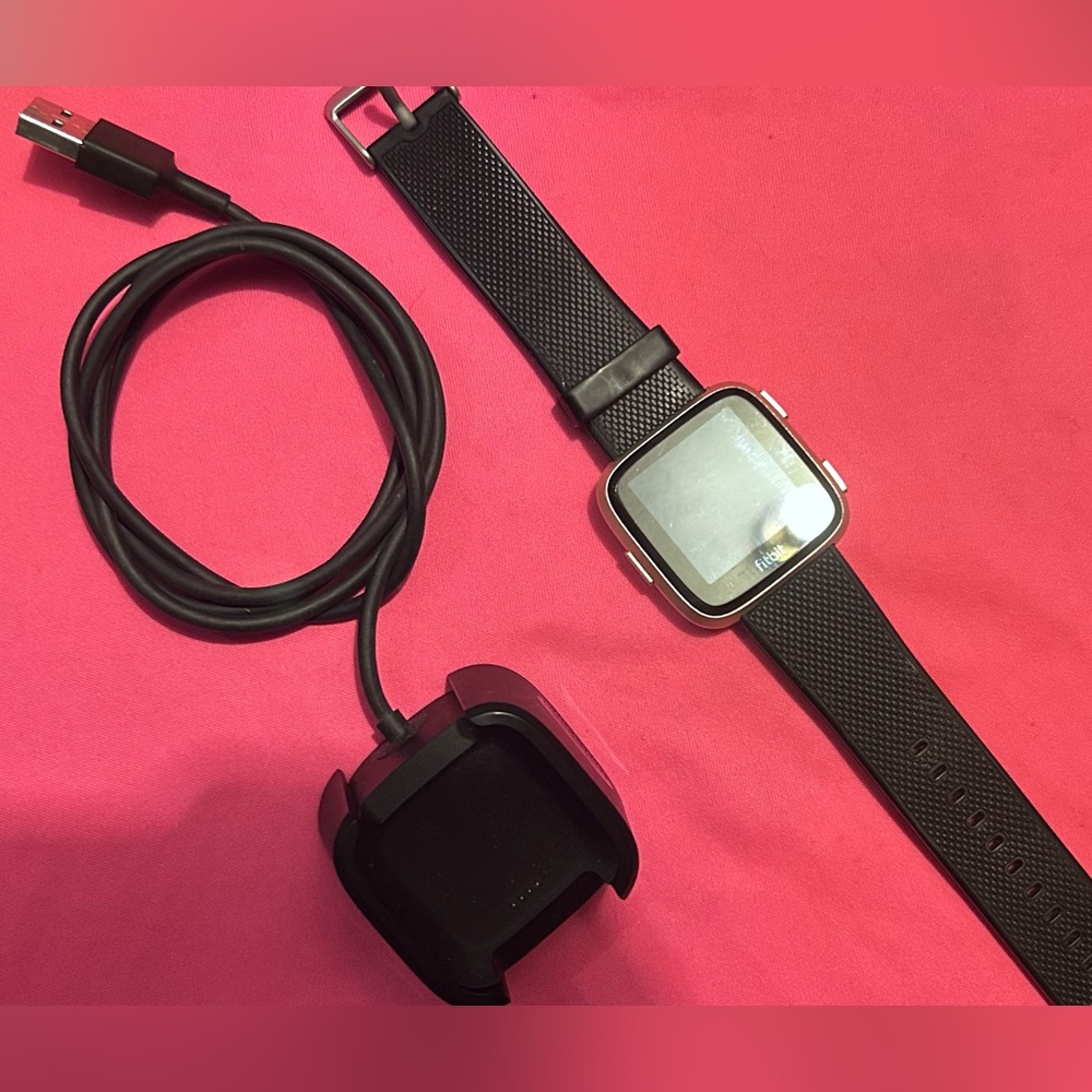 Gen 1 Fitbit & Fitbit Versa 4